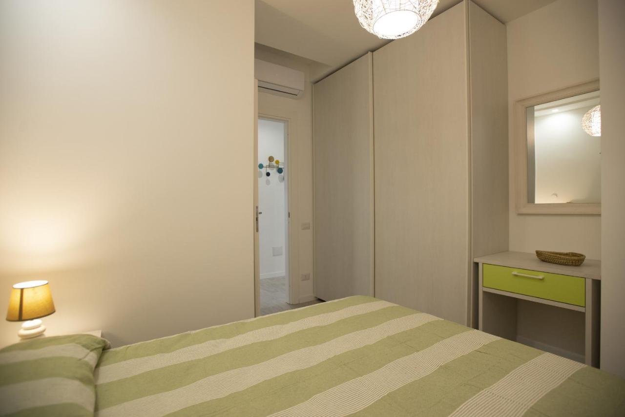 Appartamento Roberto House Fertilia Bagian luar foto